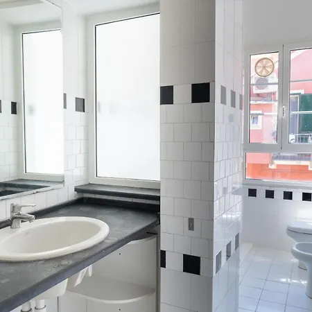 A Due Passi Dal Mare *